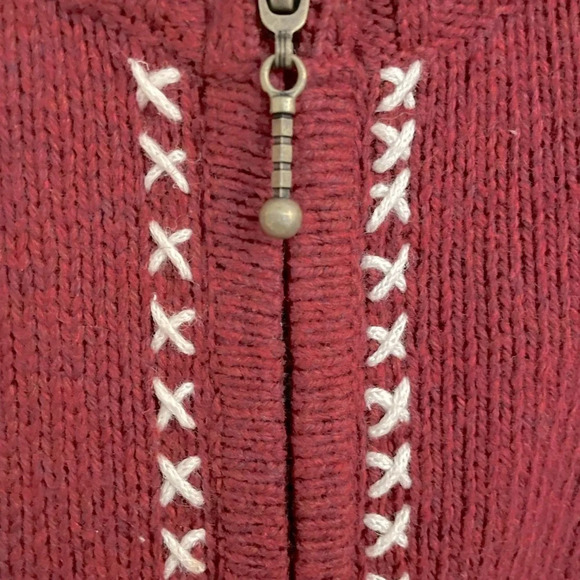 Croft & Barrow XL red Holiday sweater w/full zip front closure w/toggle pull. - Picture 4 of 9